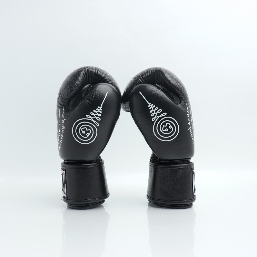 THAISMAI "YANT" Muay Thai Boxing Gloves Black