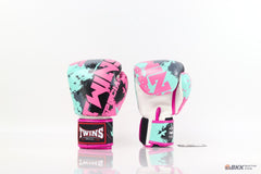 Twins Special [FBGVL3-61] ''Candy'' Boxing Gloves