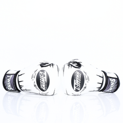 Twins Special [FBGVL3-66] ''Comic'' Boxing Gloves