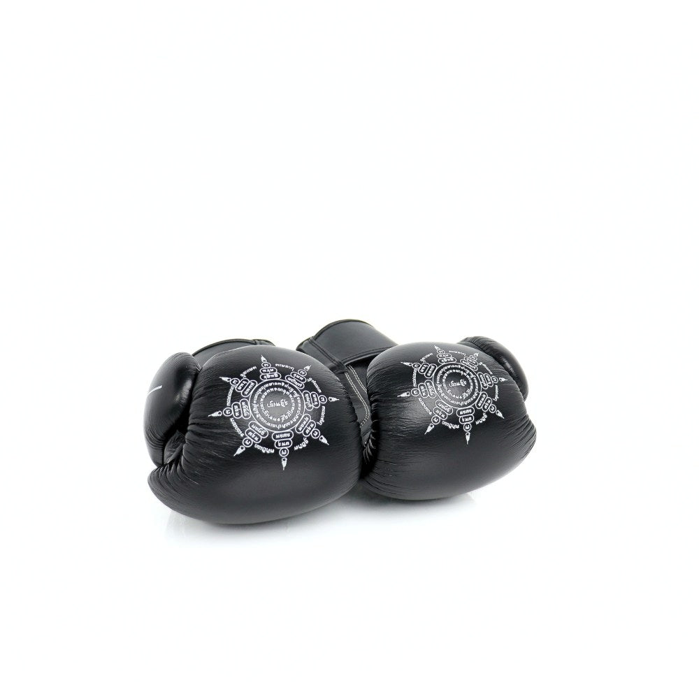 THAISMAI "YANT" Muay Thai Boxing Gloves Black