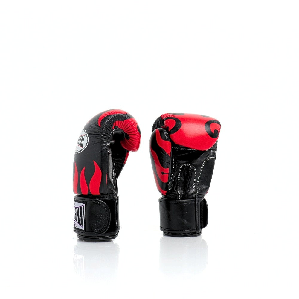 ThaiSmai Flame Muay Thai Boxing Gloves Black/Red