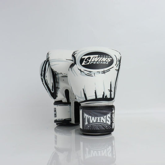 Twins Special [FBGVL3-66] ''Comic'' Boxing Gloves