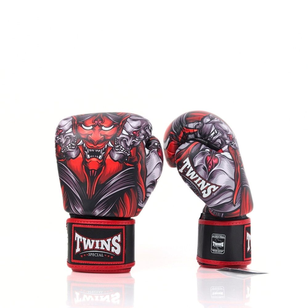 Twins Special [FBGVL3-58] ''Kabuki'' Boxing Gloves