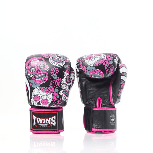 Twins Special [FBGV-53] Skull Boxing Gloves