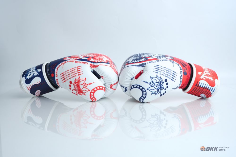 Twins Special [FBGVL4-67] ''SAK YANT'' Boxing Gloves