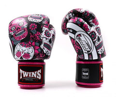 Twins Special [FBGV-53] Skull Boxing Gloves
