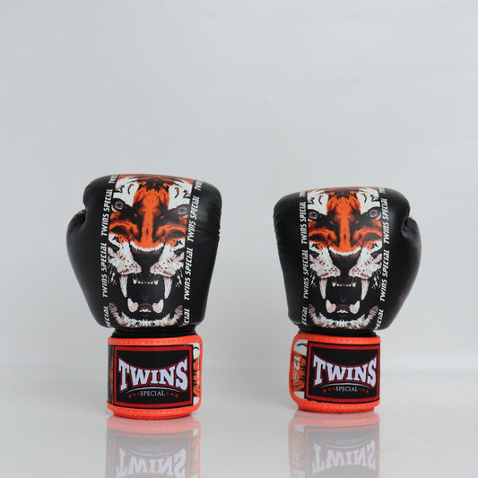 Twins Special [FBGVL3-60] ''Payak'' Boxing Gloves