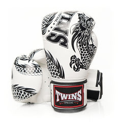 Twins Special [FBGV4-49] Dragon Boxing Gloves