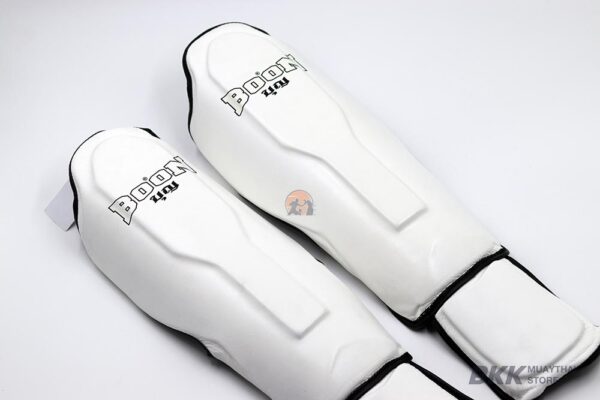 Boon [SPWH] Shin Guards White